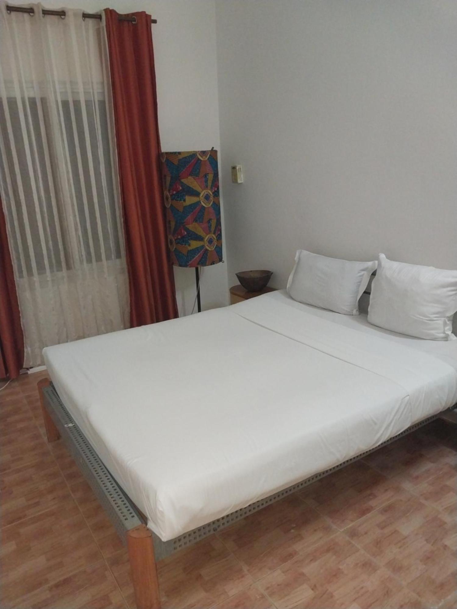 Chez Ousmane Fall Asecna Saint-Louis Ngoại thất bức ảnh