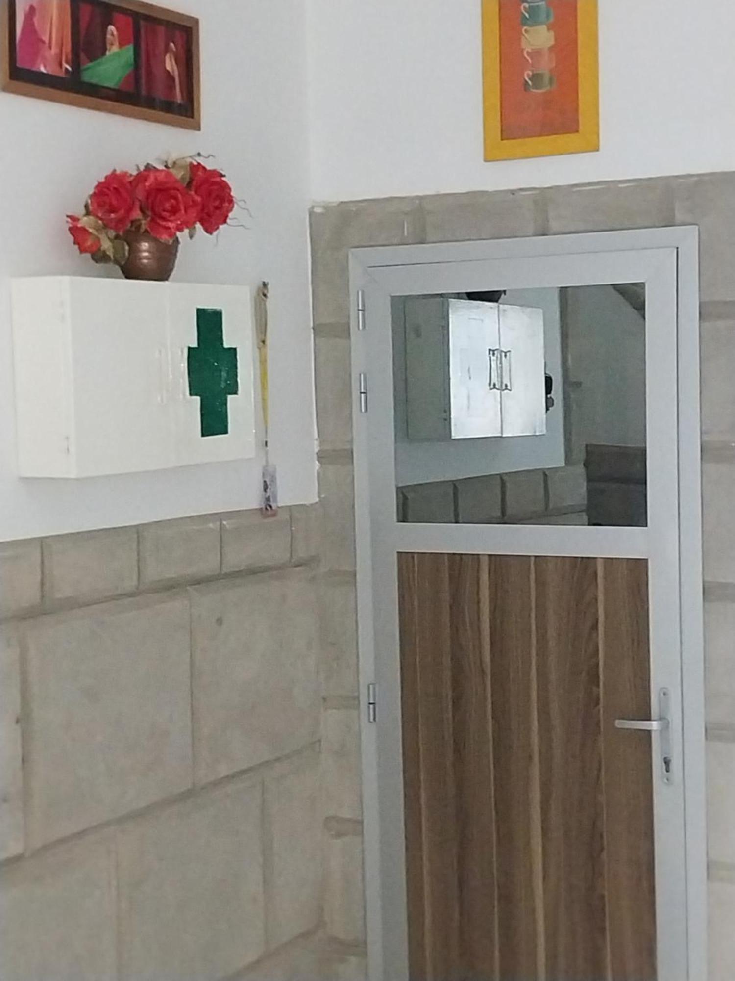Chez Ousmane Fall Asecna Saint-Louis Ngoại thất bức ảnh